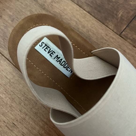 STEVE MADDEN SANDALS - Picture 4 of 4